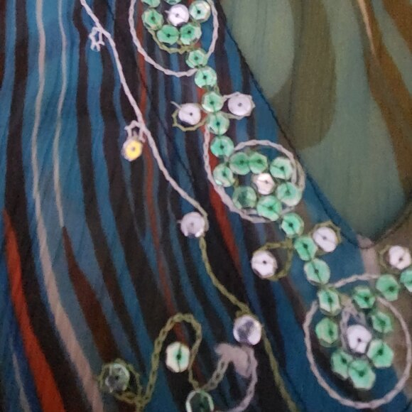 F2 Beautiful sheer So light & airy multi coloured Bejeweled No tags - Picture 2 of 7